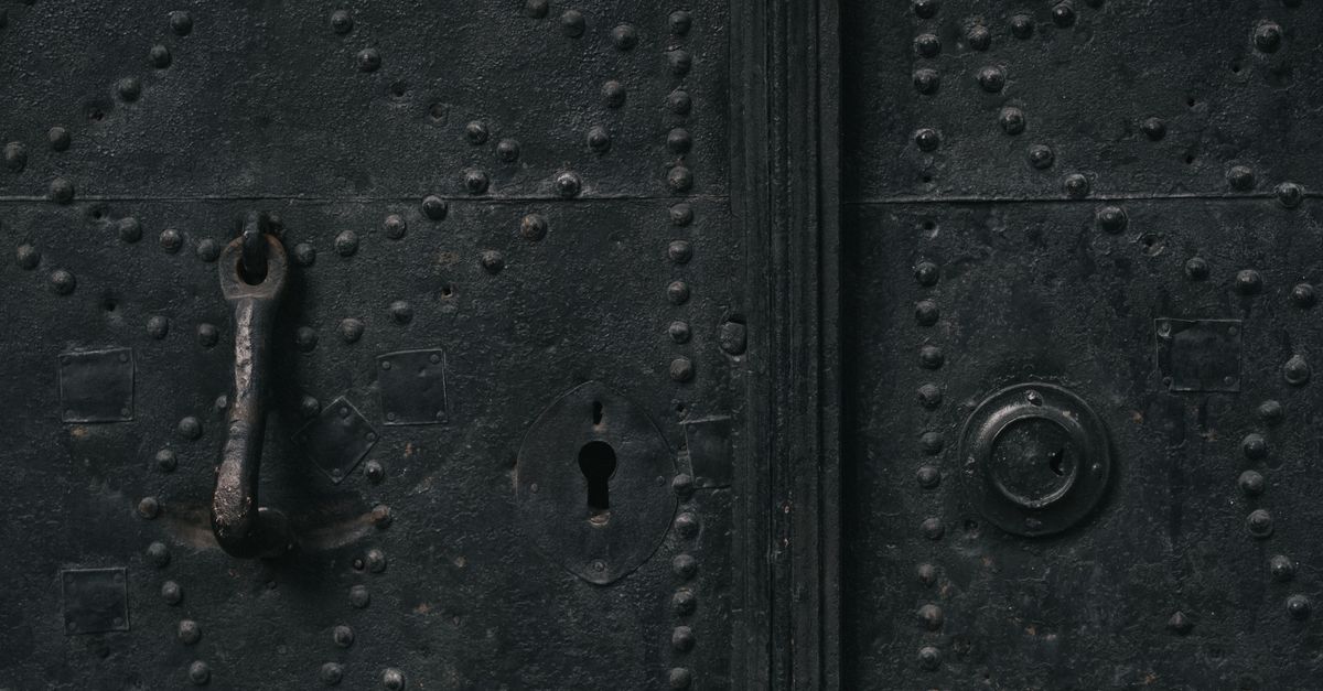 front door lock key — Princeton NJ Locksmiths
