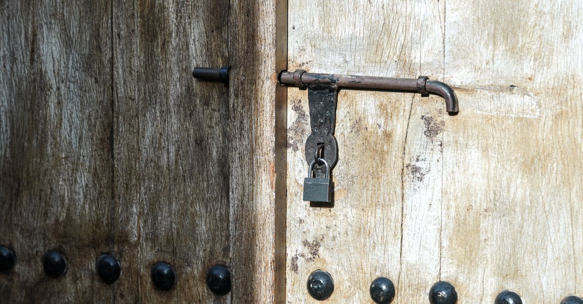 front door lock key — Princeton NJ Locksmiths